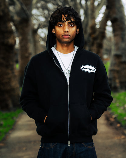 FLEECED ESSENTIAL ZIP HOODIE [JET BLACK]